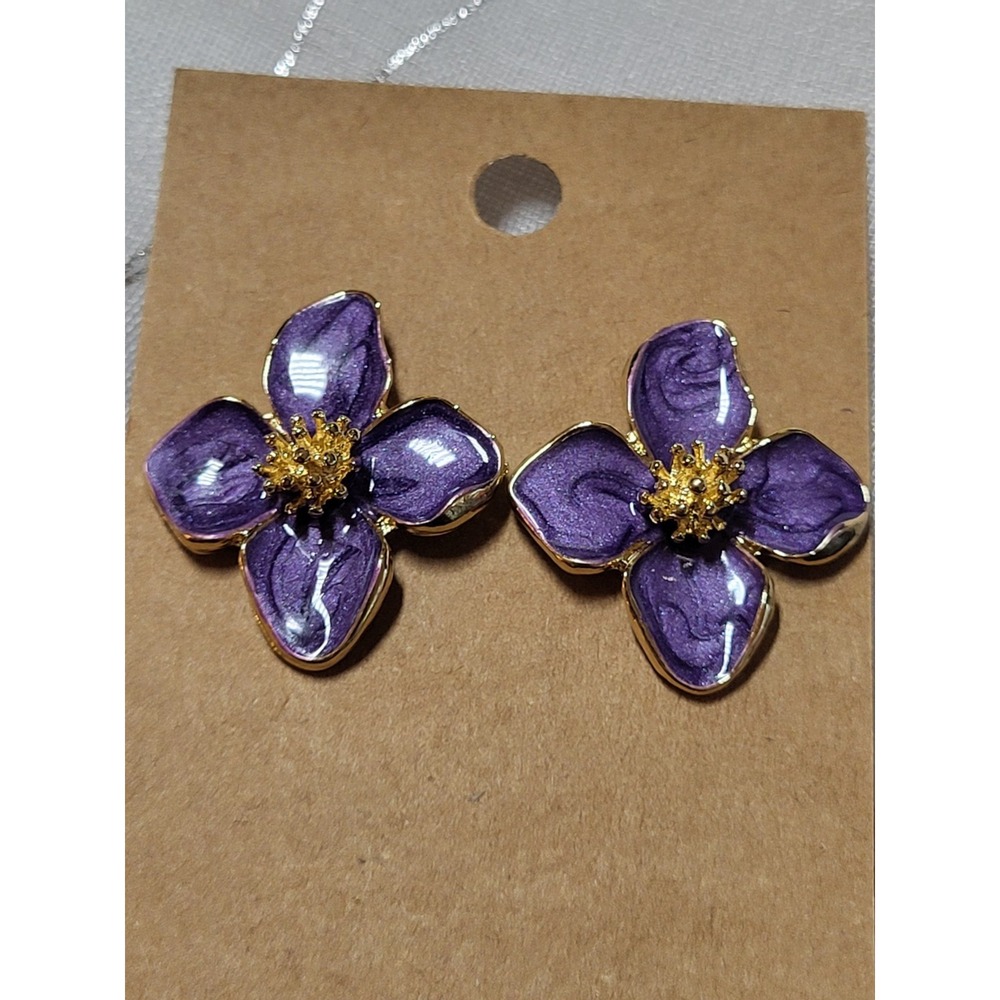 Purple Swirl Enamel Gold Tone Dogwood Flower Stud Earrings NWOT